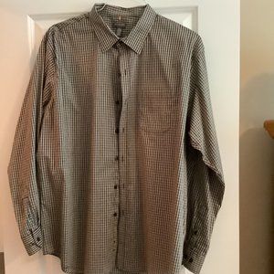 Van Heusen Traveler Classic Fit Dress Shirt – Size – XXL – 18/18.5 x 36 – Brown